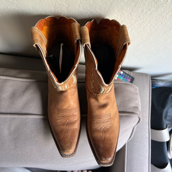 Frye Billy Short light brown cowboy boots - Picture 2 of 6